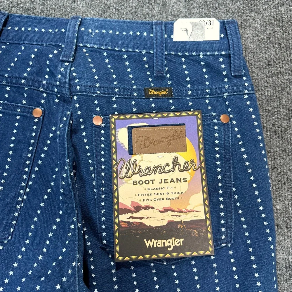 NWT Wrangler Wrancher Pin Star Boot Jeans Blue White Striped Size 26x31